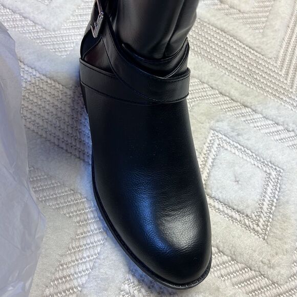 Kelly & Katie - Finq Boot - Picture 5 of 7